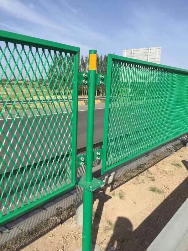 深圳道路护栏网安全的防护